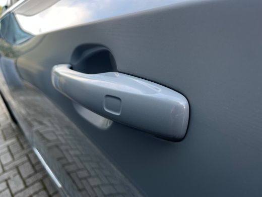 Volvo  XC60 2.0 T6 Plug-in hybrid AWD Core Bright | Apple Carplay/Android Auto|telefoonintegratie premium | C... ActivLease financial lease