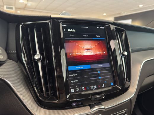 Volvo  XC60 2.0 T8 AWD Polestrar Engineered | &Ouml;hlins onderstel | Akebono remsysteem | 22 inch. velgen | 360 c... ActivLease financial lease