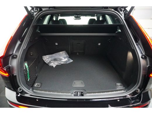 Volvo  XC60 Plus Black Edition | Panoramadak | Head-up display | Harman Kardon | 360 Camera | Sportstoelen | ... ActivLease financial lease