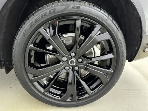 Volvo  XC60 T6 Plug-in hybrid AWD Plus Black Edition | Trekhaak | Panoramadak | Stoel / Stuurverwarming | PDC... ActivLease financial lease
