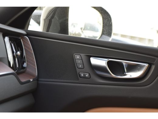 Volvo  XC60 T6 Plus Dark | Luchtvering | Trekhaak | 360cam | Nappaleder | ActivLease financial lease