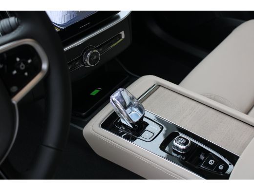 Volvo  XC90 2.0 T8 Plug-in hybrid AWD Ultra Dark | Panoramadak | Harman/Kardon | Memory | 360 Camera | Head-up ActivLease financial lease