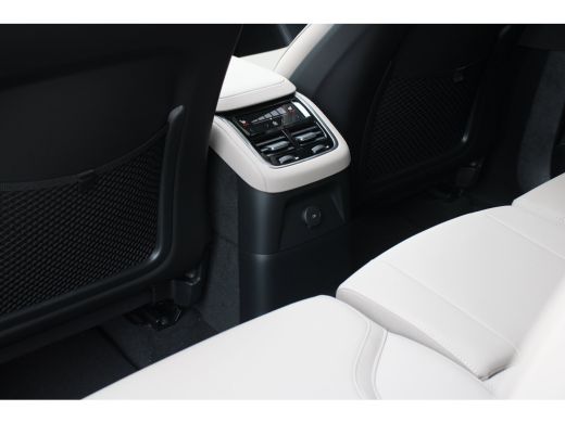 Volvo  XC90 2.0 T8 Plug-in hybrid AWD Ultra Dark | Panoramadak | Harman/Kardon | Memory | 360 Camera | Head-up ActivLease financial lease