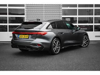 Audi A5 Avant 2.0 e-hybrid quattro S edition | Passenger Display | 360 camera | Stoelverwarming |