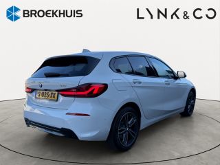 BMW 1 Serie Business Edition Plus Sportstuur | Sportstoelen | Parkeersensoren voor en achter | Achteruitrijca...