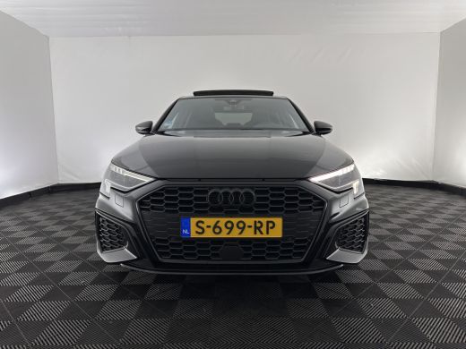 Audi A3 Limousine 35 TFSI S-Line Edition (INCL-BTW) Aut. *PANO | LEATHER-FABRIC | FULL-LED | AMBIENTLIGHT... ActivLease financial lease
