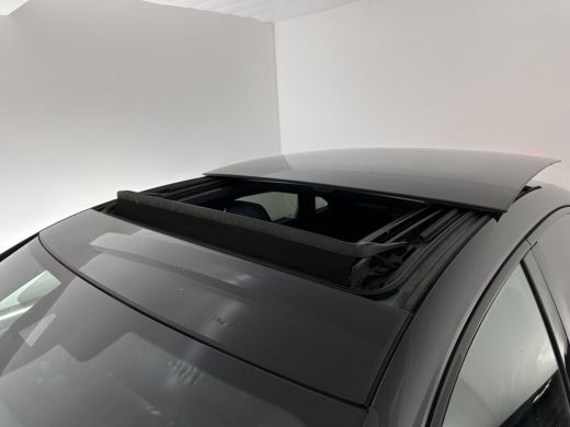 Audi A3 Limousine 35 TFSI S-Line Edition (INCL-BTW) Aut. *PANO | LEATHER-FABRIC | FULL-LED | AMBIENTLIGHT... ActivLease financial lease