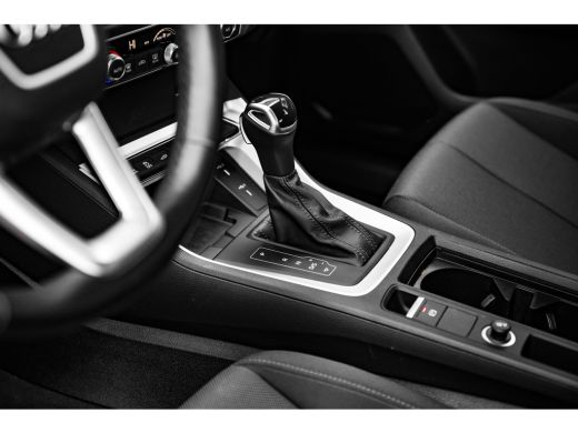 Audi Q3 Advanced Edition ActivLease financial lease