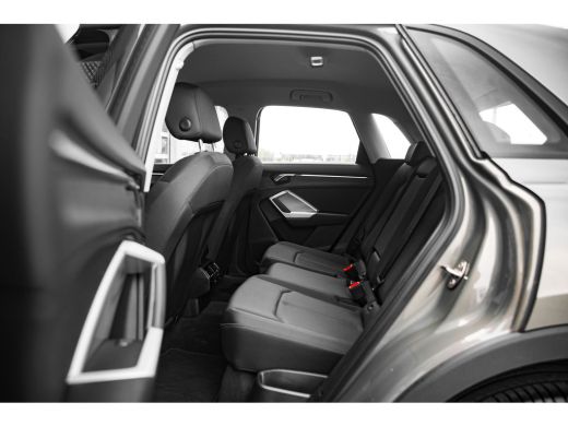 Audi Q3 Advanced Edition ActivLease financial lease