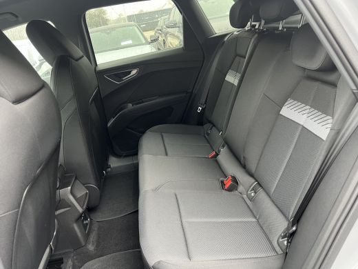 Audi Q4 e-tron 45 quattro Advanced edition 82 kWh ActivLease financial lease