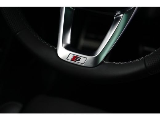 Audi Q8 60 TFSI e quattro Pro Line S Competition 490PK | Trekhaak | Panorama Dak | Supersport Stoelen Inc... ActivLease financial lease