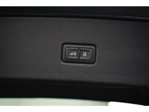 Audi Q8 60 TFSI e quattro Pro Line S Competition 490PK | Trekhaak | Panorama Dak | Supersport Stoelen Inc... ActivLease financial lease