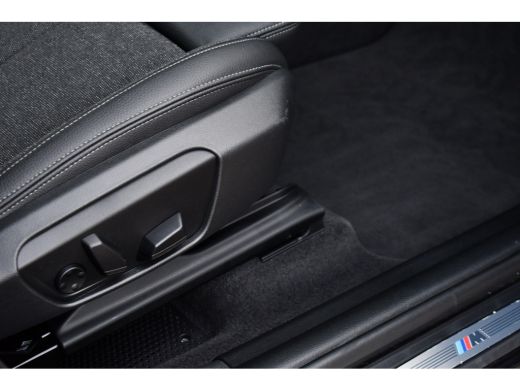 BMW X1 xDrive25e M-Sport Pano El-zetels Camera Carplay El-klep Shadowline ActivLease financial lease