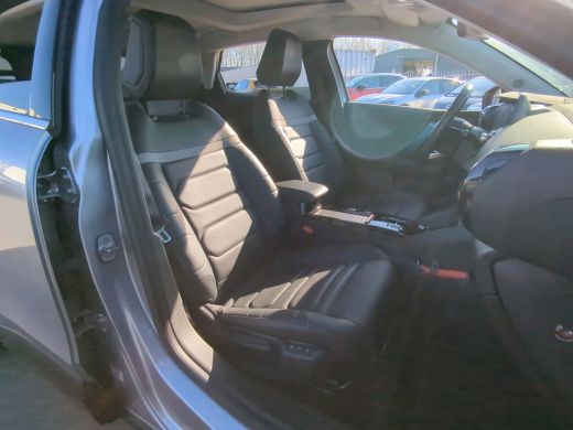 Citroën &euml;-C4 Shine Pack Business 50 kWh Schuif/-Kanteldak | Leder | HUD | Navigatie | Achteruitrijcamera | App... ActivLease financial lease