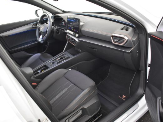 CUPRA Formentor 1.4 e-Hybrid VZ Performance 245pk | Trekhaak | Panorama dak | Elektri bestuurdersstoel met memory... ActivLease financial lease