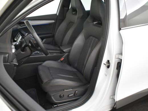 CUPRA Formentor 1.4 e-Hybrid VZ Performance 245pk | Trekhaak | Panorama dak | Elektri bestuurdersstoel met memory... ActivLease financial lease