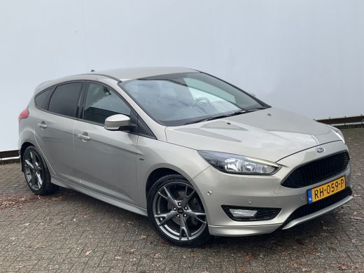 Ford Focus 1.5 ST-Line 1e Eigenaar Nav/Cruise 18 Inch Pdc NL-Auto UITSTRALING! ActivLease financial lease