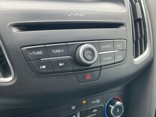 Ford Focus 1.5 ST-Line 1e Eigenaar Nav/Cruise 18 Inch Pdc NL-Auto UITSTRALING! ActivLease financial lease