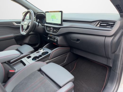 Ford Kuga Plug-In Hybrid ST-Line X 243pk | Black-, Winter Pack | Pano | Elek. Trekhaak | Matrix LED | ActivLease financial lease