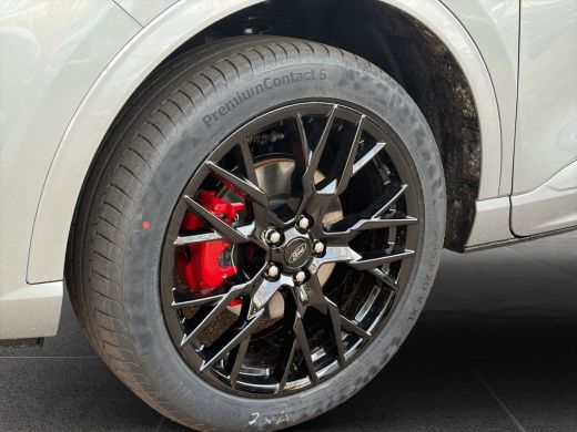 Ford Kuga Plug-In Hybrid ST-Line X 243pk | Black-, Winter Pack | Pano | Elek. Trekhaak | Matrix LED | ActivLease financial lease