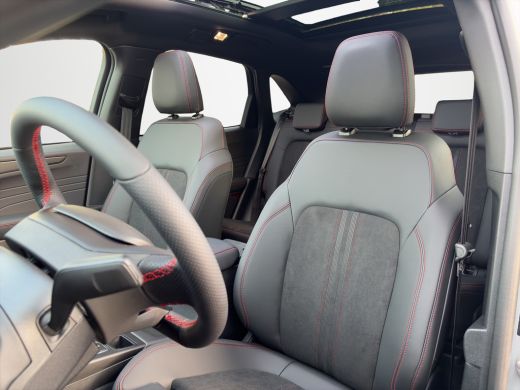 Ford Kuga Plug-In Hybrid ST-Line X 243pk | Black-, Winter Pack | Pano | Elek. Trekhaak | Matrix LED | ActivLease financial lease