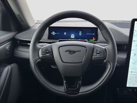 Ford Mustang Mach-E Mach-E Standard RWD 75 kWh | Achteruitrijcamera | Cruise control adaptief met Stop&Go en stuurhul... ActivLease financial lease