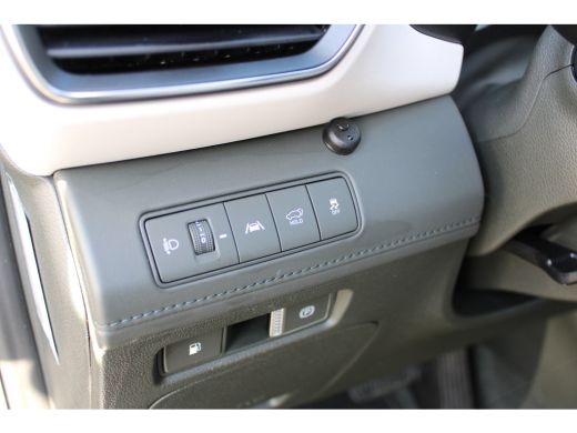 Hyundai Santa Fe Premium Plus Sky | 19-inch lichtmetalen velgen met 235/55 R19-banden | Actieve rijbaanassistentie... ActivLease financial lease