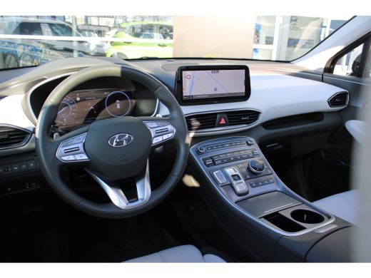 Hyundai Santa Fe Premium Plus Sky | 19-inch lichtmetalen velgen met 235/55 R19-banden | Actieve rijbaanassistentie... ActivLease financial lease