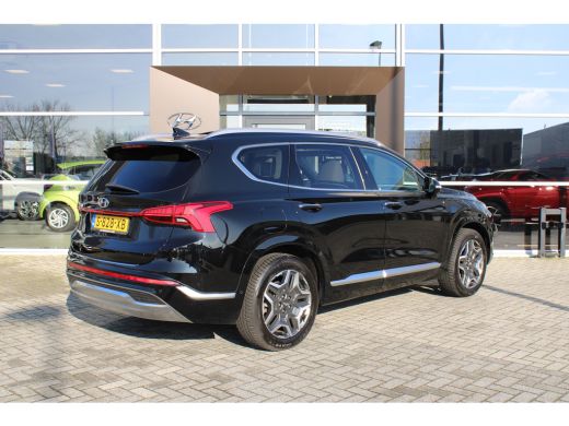 Hyundai Santa Fe Premium Plus Sky | 19-inch lichtmetalen velgen met 235/55 R19-banden | Actieve rijbaanassistentie... ActivLease financial lease