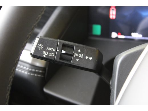 Jeep Compass 1.2 e-Hybrid First Edition | Ledere bekleding | Schuif-kanteldak | Stoelventilatie voor | 360 Cam... ActivLease financial lease