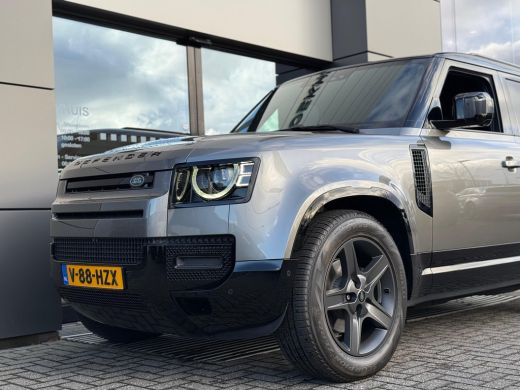 Land Rover Defender D250 110 X-Dynamic SE GRIJS KENTEKEN | Cold Climate | El. trekhaak | Pano | Black Pack | 12-Voudi... ActivLease financial lease