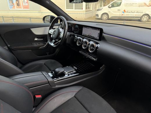 Mercedes-Benz A-Klasse Aut. 180 Business Sol. AMG Sport | Navi | Camera | Sfeer Verlicting | ActivLease financial lease