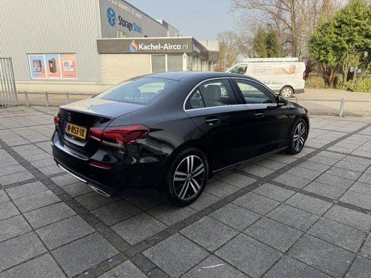 Mercedes-Benz A-Klasse Aut. 180 Luxury Line | Navi | Camera | Sfeer Verlichting | ActivLease financial lease