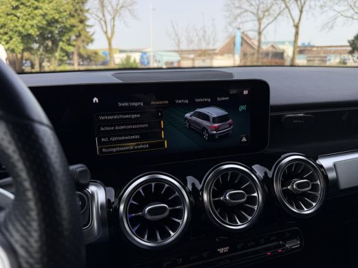 Mercedes-Benz GLB Aut. 180 Sol. AMG Edition | Burmester | Panorama | Camera | Multibeam LED | Sfeerverlichting | ActivLease financial lease