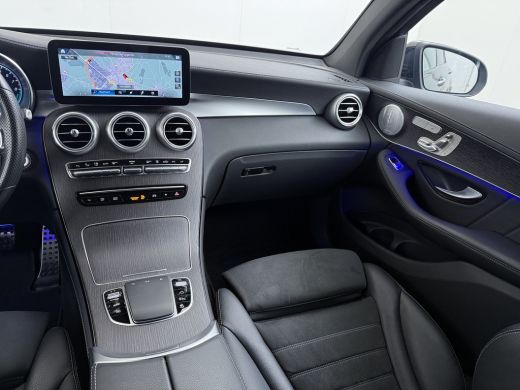 Mercedes-Benz GLC 300e AMG // Headup // Luchtvering // Memory // Burmester // 360 Camera // Distronic // Rijassiste... ActivLease financial lease