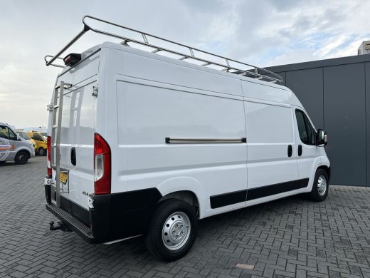 Opel Movano 2.2D 140 PK 3.5T / L3H2 / 49.954 KM / 3 TONS TREKHAAK / IMPERIAAL + LADDER / CAMERA / CRUISE / AIRCO ActivLease financial lease