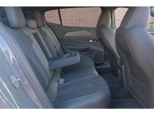Peugeot 408 1.6 HYbrid 225 EAT8 GT | Navi | Rondomzicht camera | El verstel. stoelen | Verw. stoelen | Ad. Cr... ActivLease financial lease