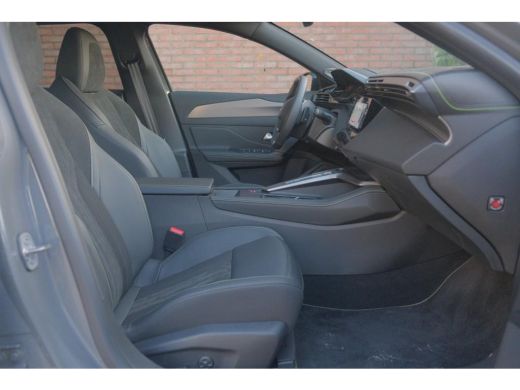 Peugeot 408 1.6 HYbrid 225 EAT8 GT | Navi | Rondomzicht camera | El verstel. stoelen | Verw. stoelen | Ad. Cr... ActivLease financial lease