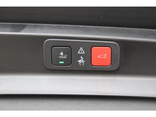 Peugeot 5008 1.2 HYBRID 136PK GT PACK AUTOMAAT / NAVI / CLIMA / PDC / 19" LMV / CAMERA / KEYLESS / PANO. DAK /... ActivLease financial lease