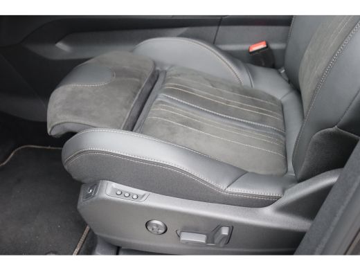 Peugeot 5008 1.2 HYBRID 136PK GT PACK AUTOMAAT / NAVI / CLIMA / PDC / 19" LMV / CAMERA / KEYLESS / PANO. DAK /... ActivLease financial lease