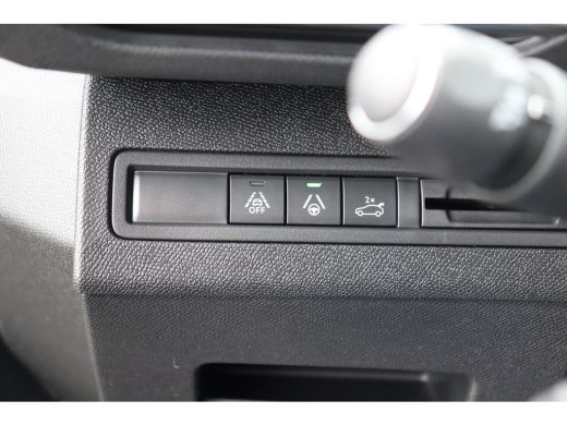 Peugeot 5008 1.2 HYBRID 136PK GT PACK AUTOMAAT / NAVI / CLIMA / PDC / 19" LMV / CAMERA / KEYLESS / PANO. DAK /... ActivLease financial lease