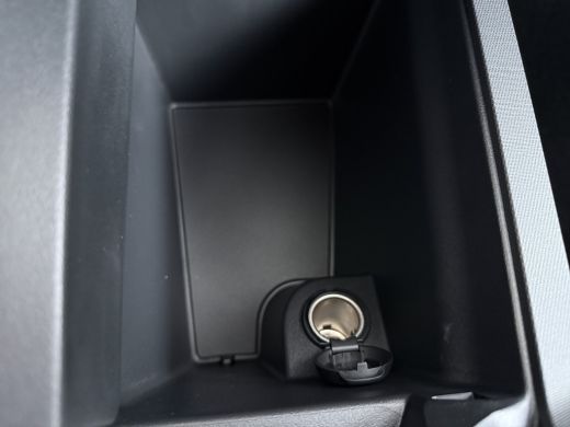 Peugeot e-3008 | Voorraad Voordeel tot &euro; 4.350 | Launch Edition 325 Dual Motor 73 kWh | Apple Carplay/Android Au... ActivLease financial lease