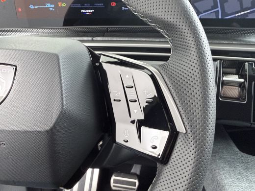 Peugeot e-3008 | Voorraad Voordeel tot &euro; 4.350 | Launch Edition 325 Dual Motor 73 kWh | Apple Carplay/Android Au... ActivLease financial lease