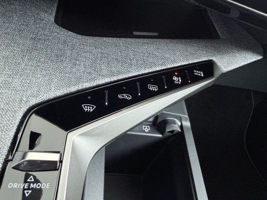 Peugeot e-3008 | Voorraad Voordeel tot &euro; 4.350 | Launch Edition 325 Dual Motor 73 kWh | Apple Carplay/Android Au... ActivLease financial lease