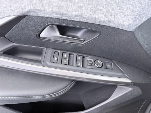 Peugeot e-3008 | Voorraad Voordeel tot &euro; 4.350 | Launch Edition 325 Dual Motor 73 kWh | Apple Carplay/Android Au... ActivLease financial lease