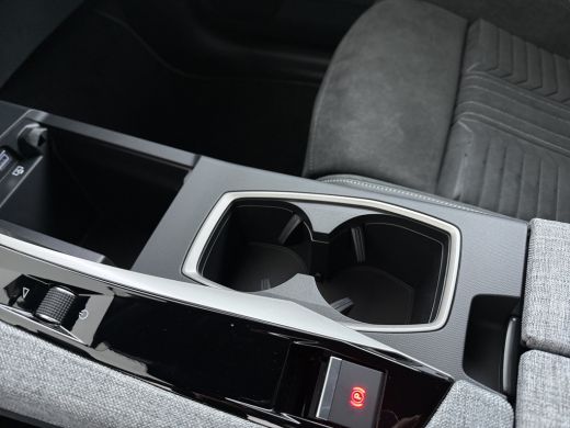 Peugeot e-3008 | Voorraad Voordeel tot &euro; 4.350 | Launch Edition 325 Dual Motor 73 kWh | Apple Carplay/Android Au... ActivLease financial lease