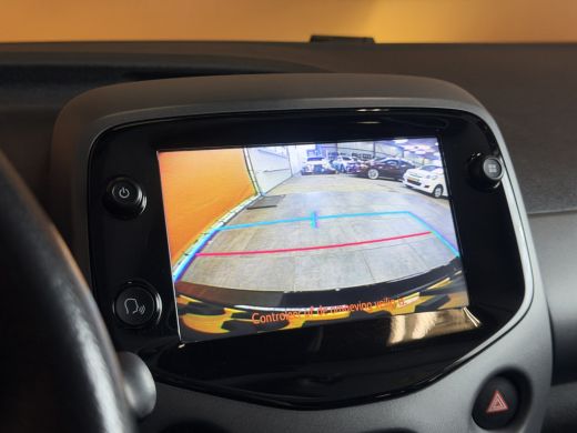 Toyota Aygo 1.0 VVT-i x-play automaat | airco | camera | 5drs rijstrooksensor | brake assist ActivLease financial lease