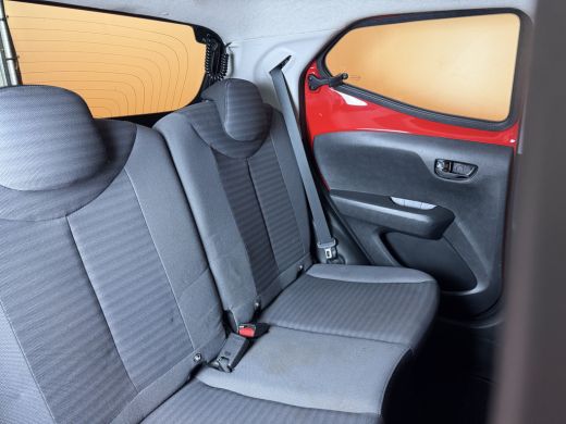 Toyota Aygo 1.0 VVT-i x-play automaat | airco | camera | 5drs rijstrooksensor | brake assist ActivLease financial lease