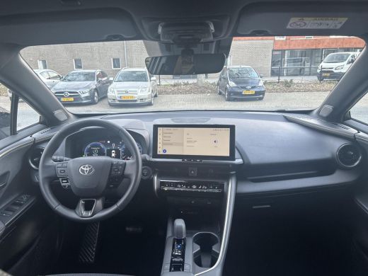 Toyota C-HR 2.0 Plug-in Hybrid 220 Executive ActivLease financial lease