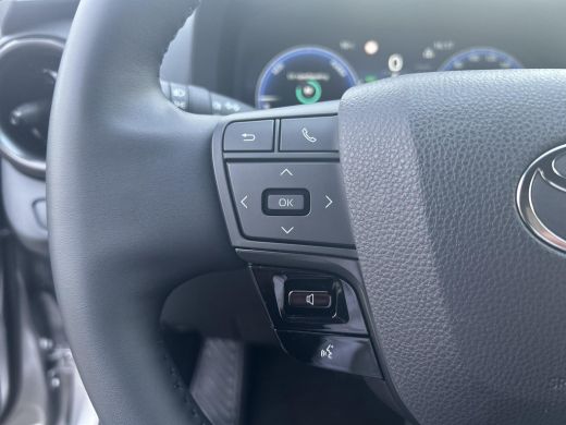 Toyota C-HR 2.0 Plug-in Hybrid 220 Executive ActivLease financial lease